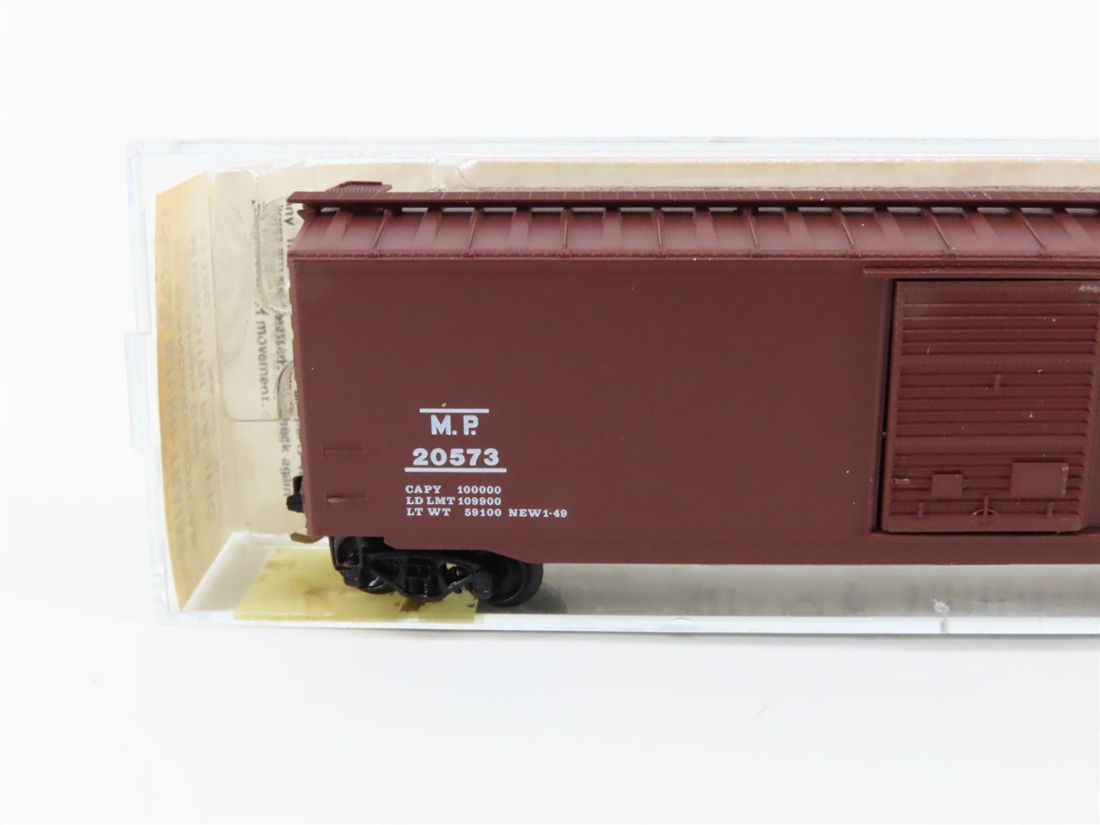 N Scale Micro-Trains 31180 MP Missouri Pacific 50' Box Car 20573 RTR