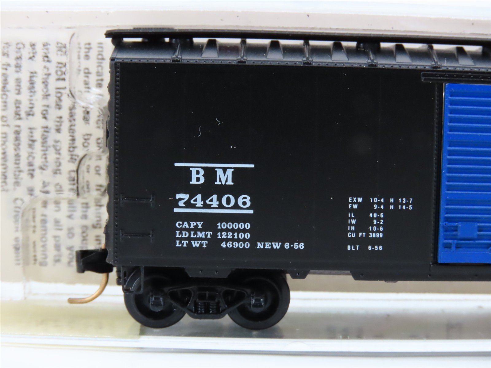 N Scale Micro-Trains 20400 BM Boston & Maine 40' Box Car 74406 RTR
