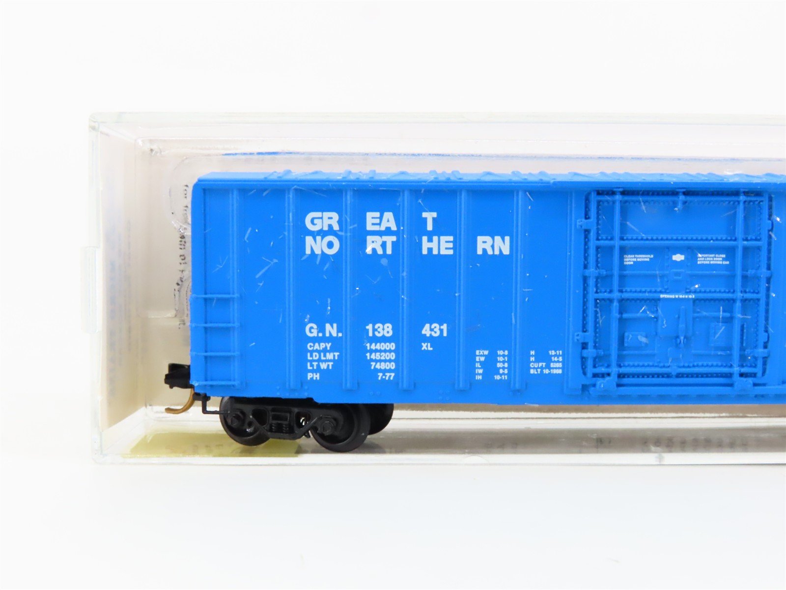 N Scale Micro-Trains 27070 GN Great Northern 50' Box Car 138431 RTR