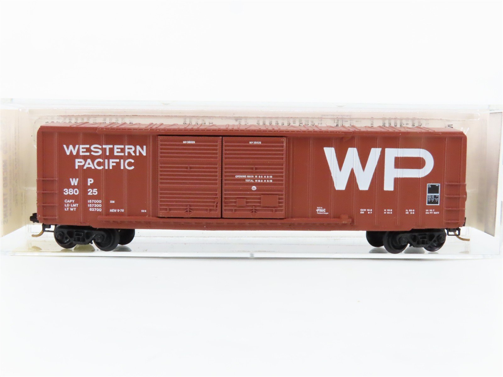 N Scale Micro-Trains 30070 WP Western Pacific 50' Box Car 38025 RTR