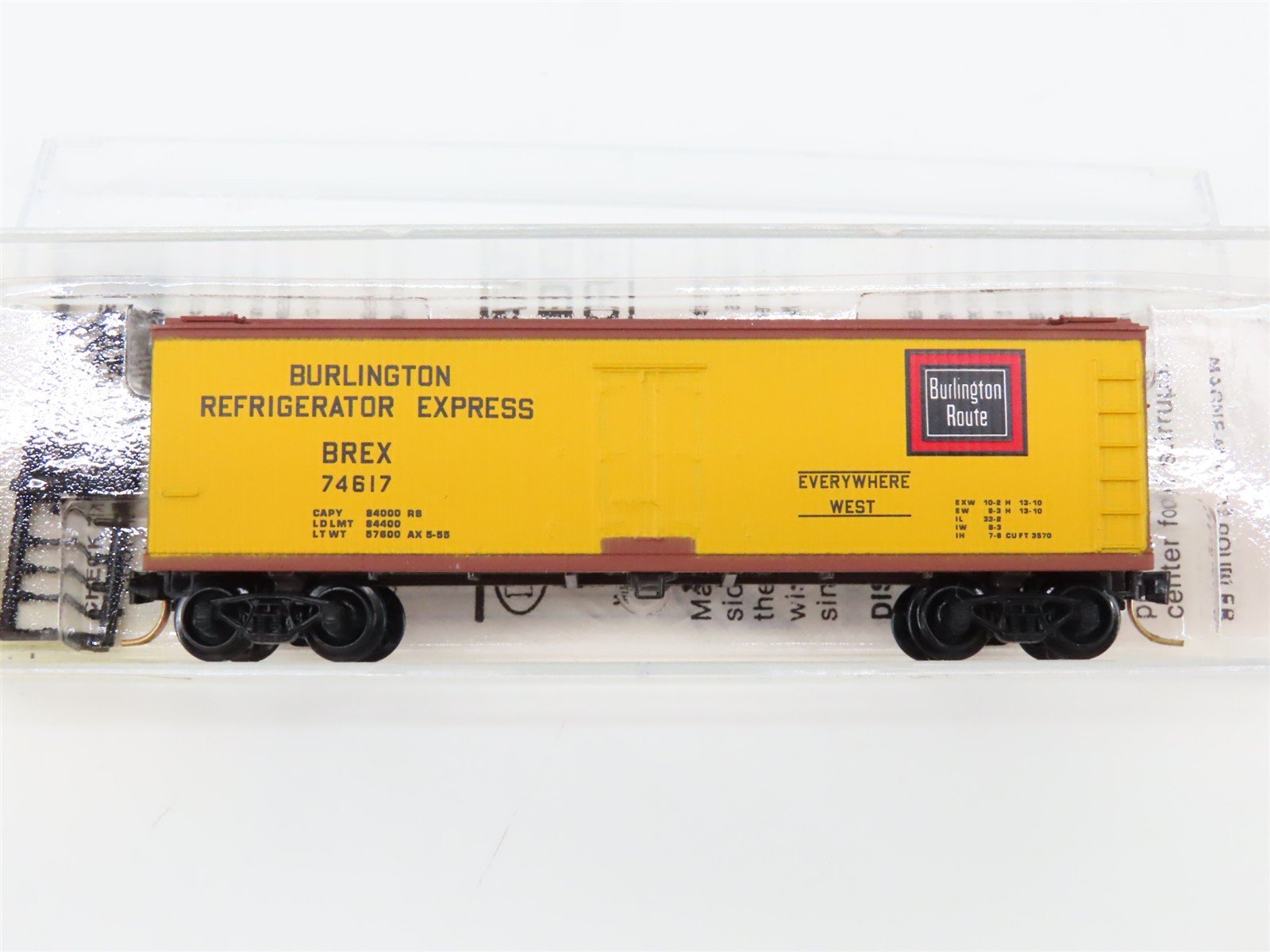 N Scale Micro-Trains 47280 BREX Burlington Refrigerator Express 40' Reefer RTR