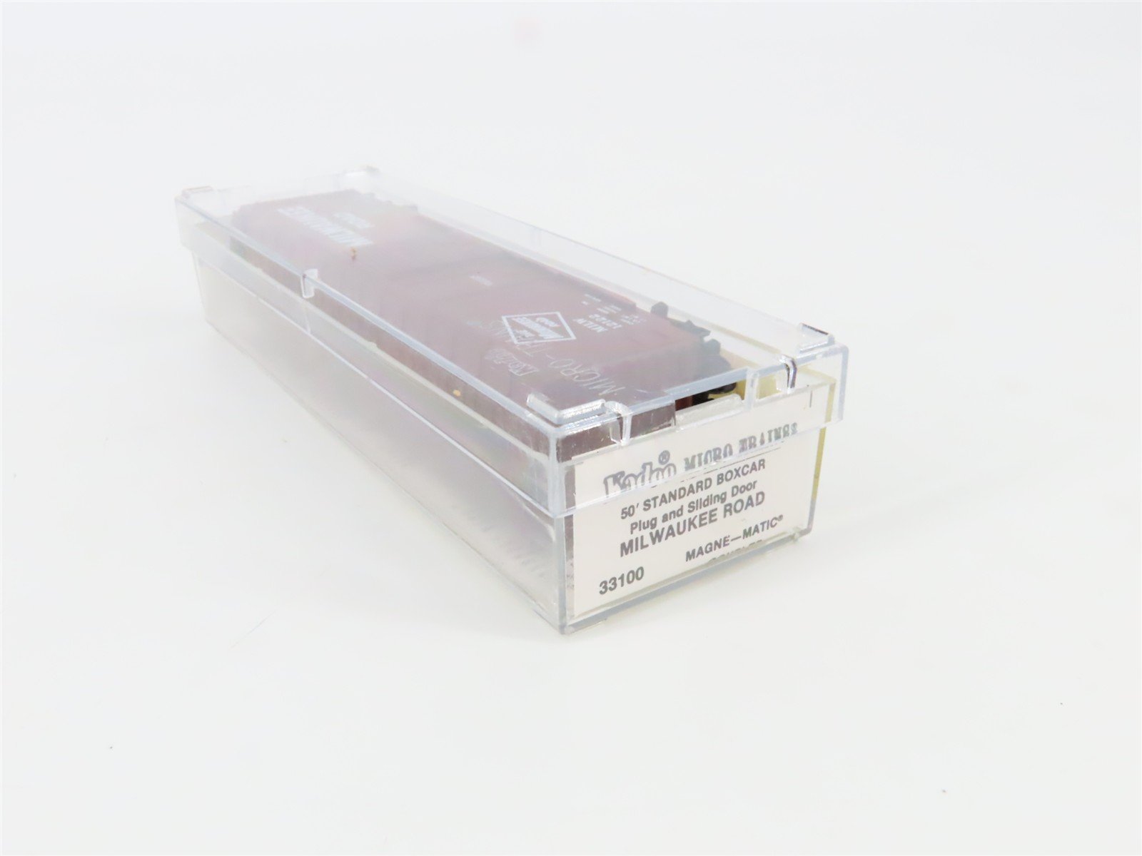 N Scale Micro-Trains 33100 Milwaukee Road 50' Plug and Sliding Door Box Car RTR