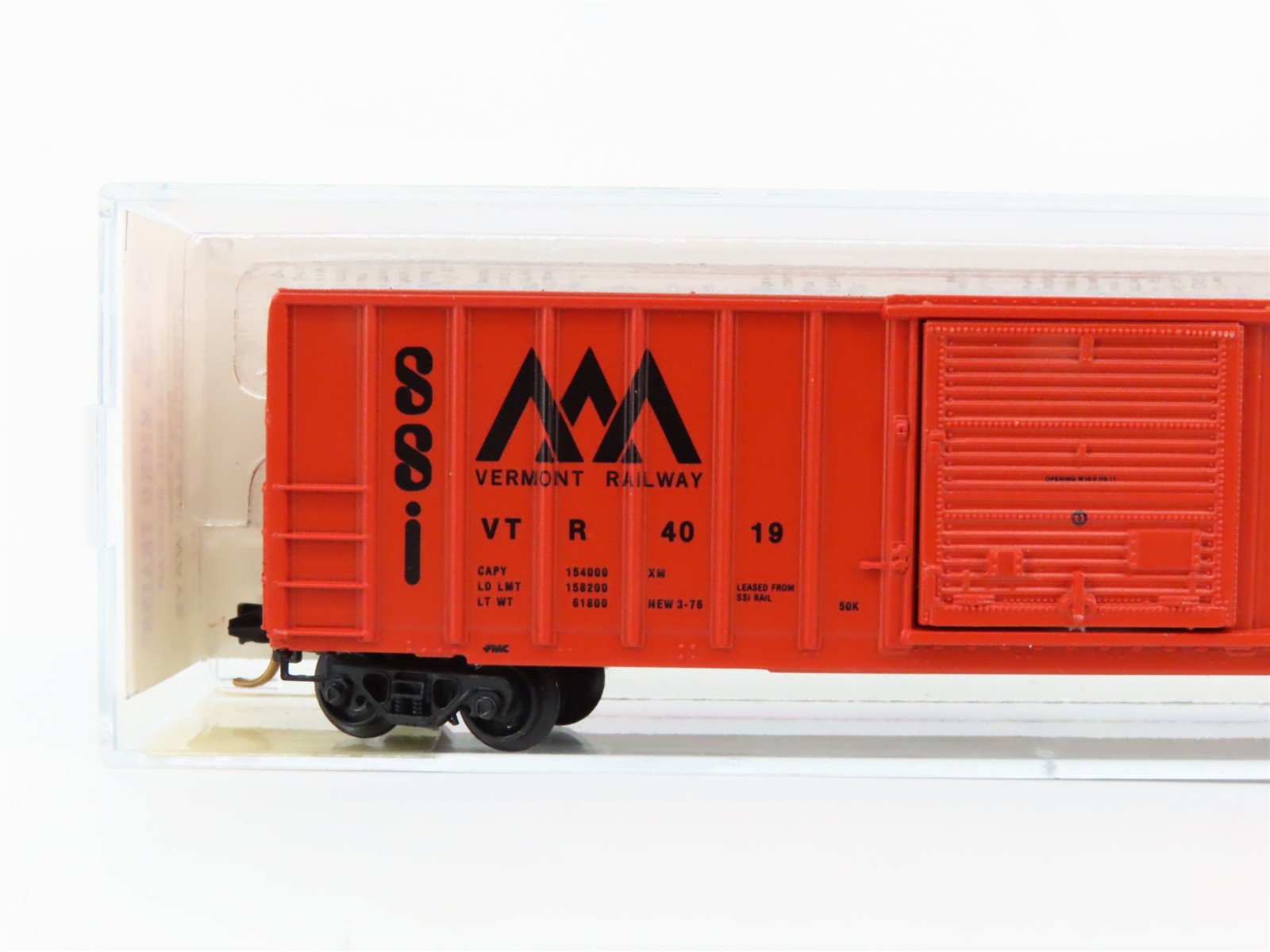 N Scale Micro-Trains 25220 VTR Vermont Railway 50' Box Car 4019 RTR