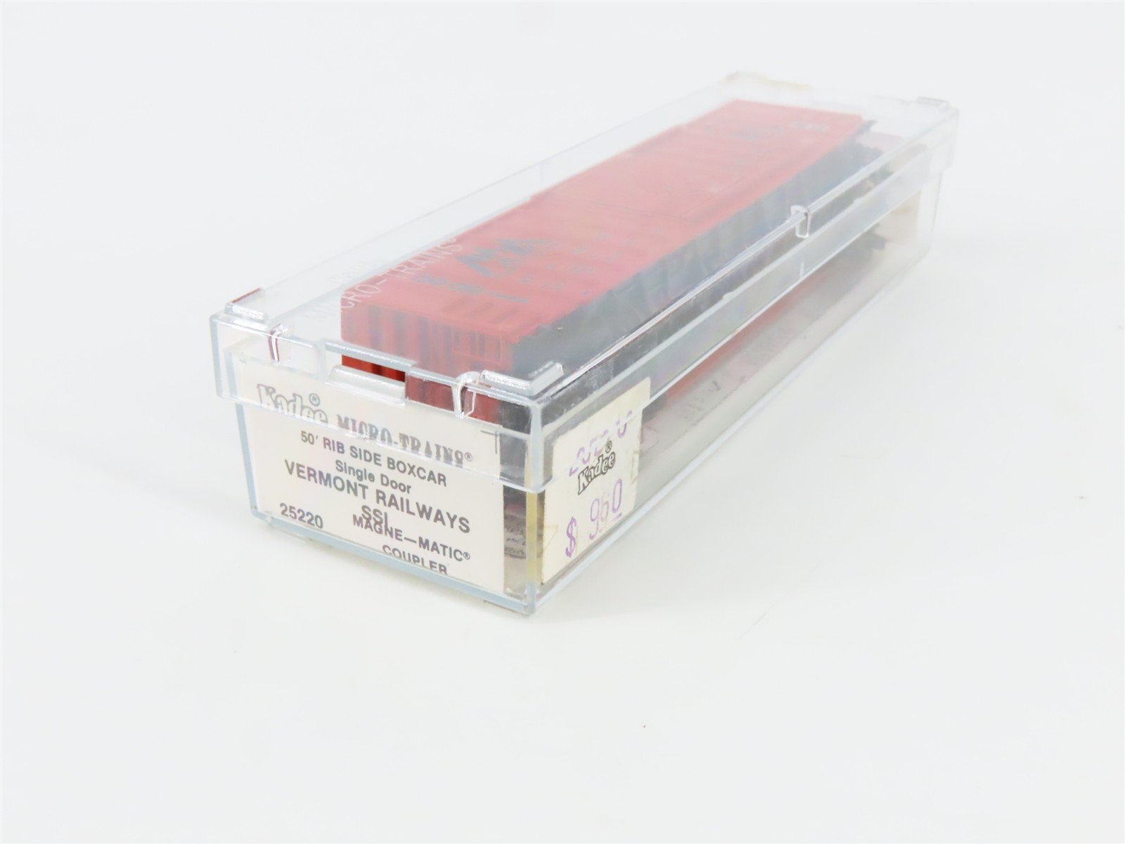 N Scale Micro-Trains 25220 VTR Vermont Railway 50' Box Car 4019 RTR