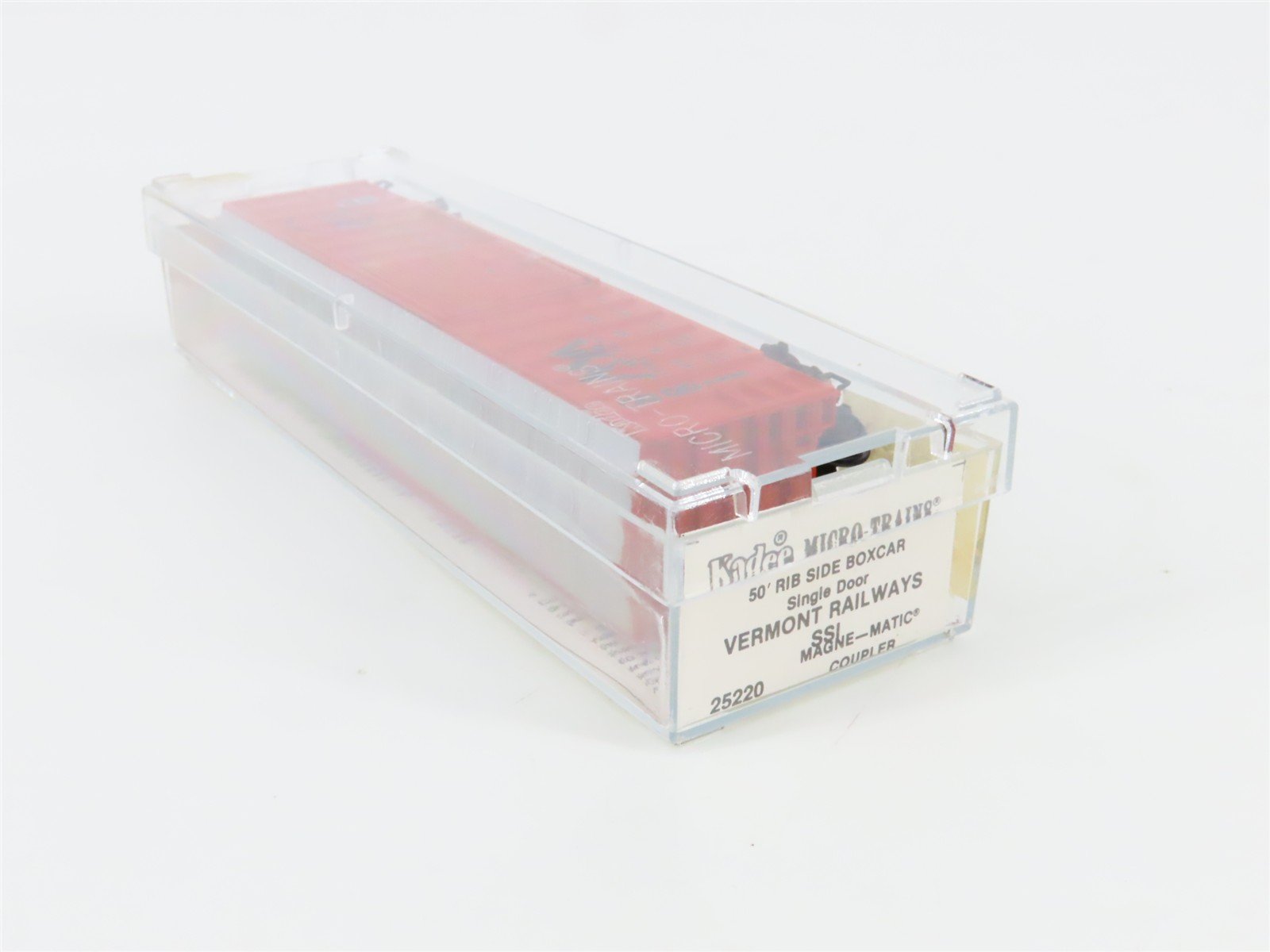 N Scale Micro-Trains 25220 VTR Vermont Railway 50' Box Car 4019 RTR