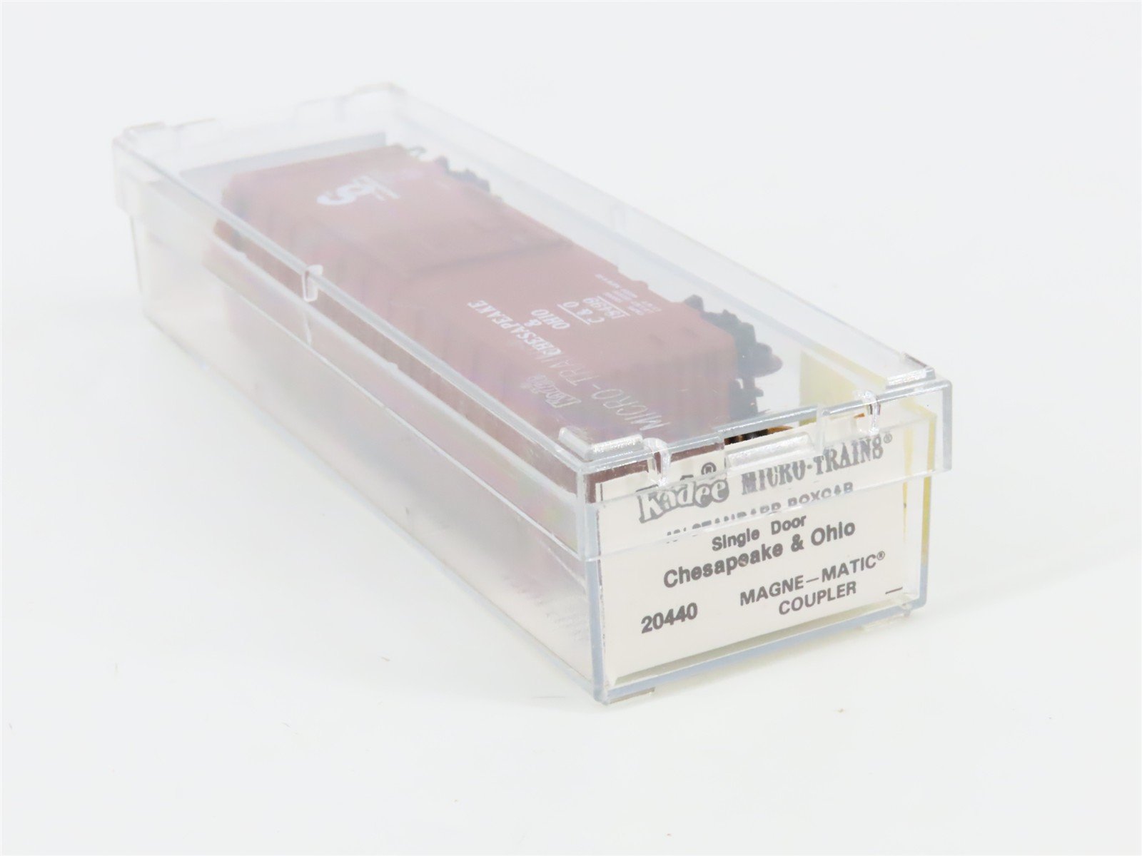 N Scale Micro-Trains 20440 C&O Chesapeake & Ohio 40' Box Car 18499 RTR