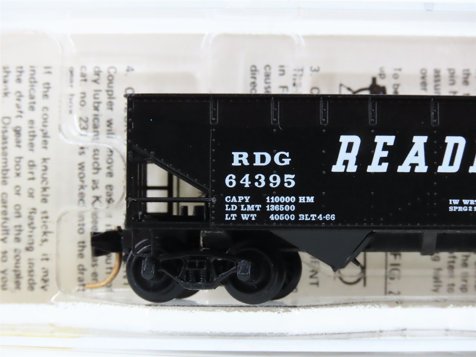 N Scale Micro-Trains 55220 RDG Reading 33' 2-Bay Hopper 64395 RTR