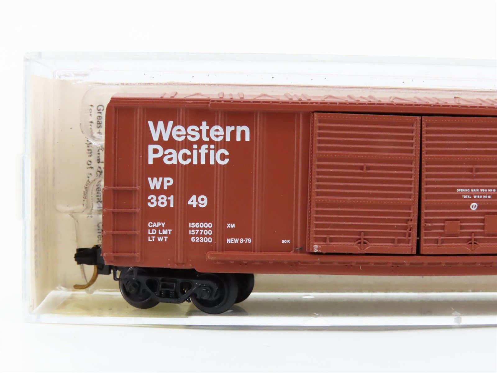 N Scale Micro-Trains 30080 WP Western Pacific 50' Box Car 38149 RTR