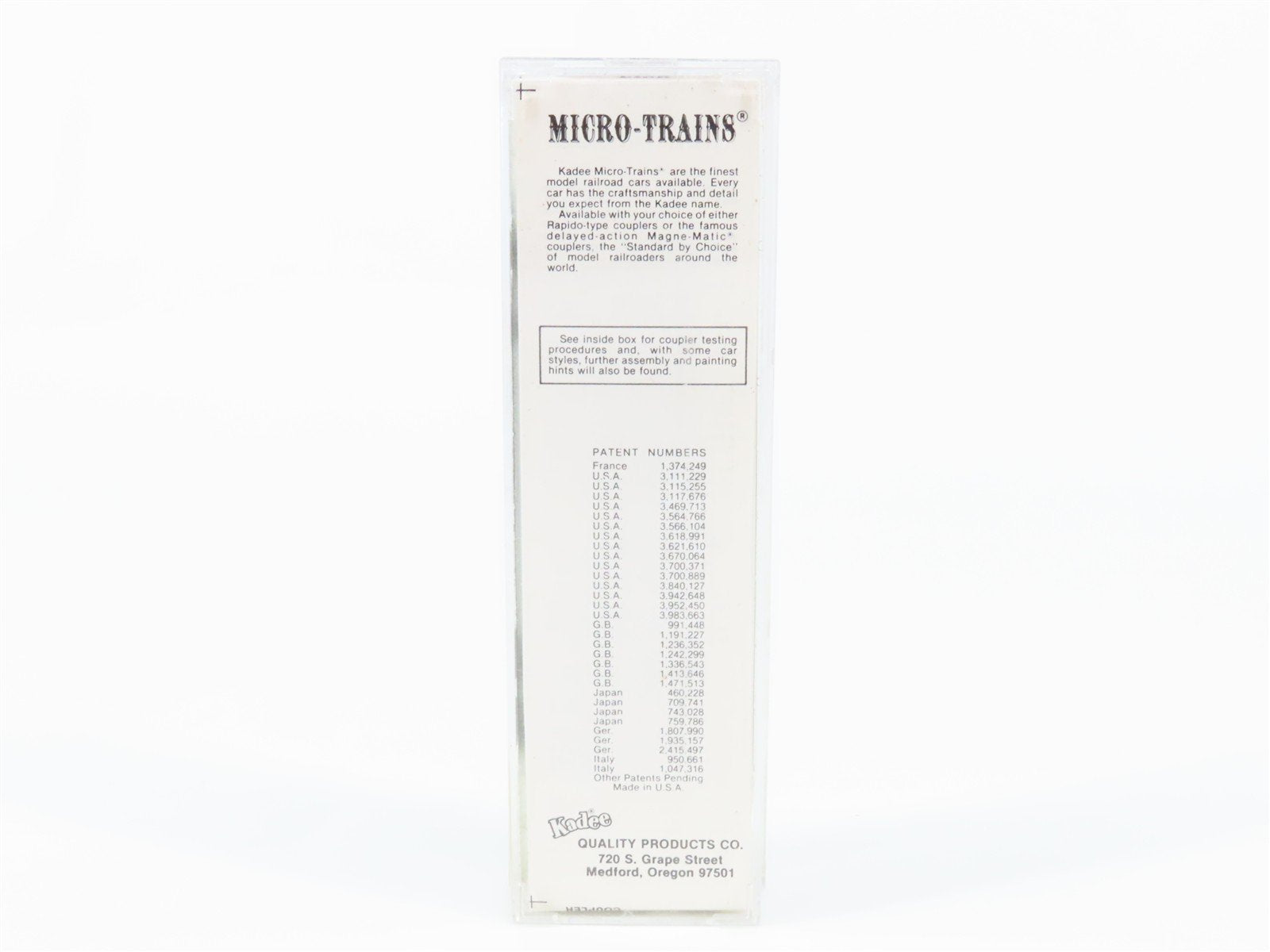 N Scale Micro-Trains 39040 CN Canadian National 40' Double Sheathed Box Car RTR