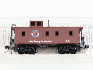 N Scale Micro-Trains 51050 NP Northern Pacific 34' Wood-Sheathed Caboose RTR