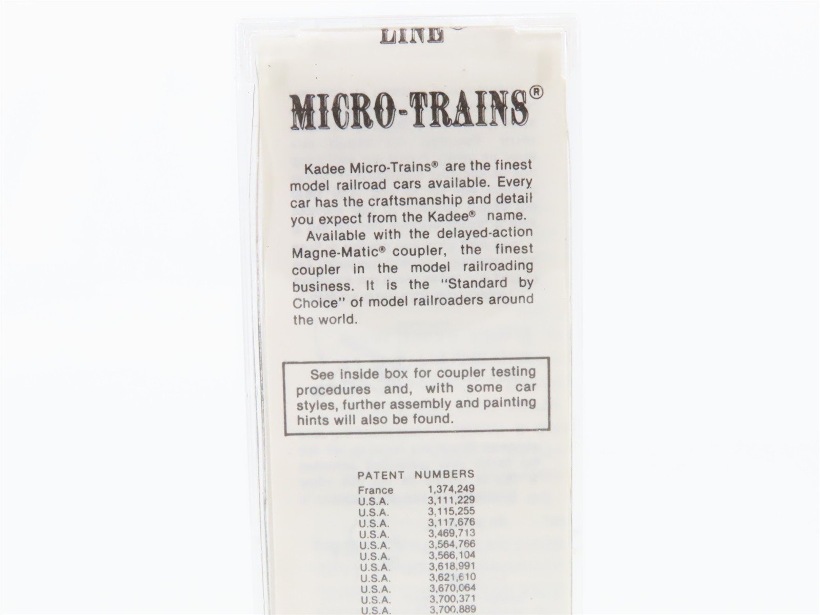 N Scale Micro-Trains 51050 NP Northern Pacific 34' Wood-Sheathed Caboose RTR