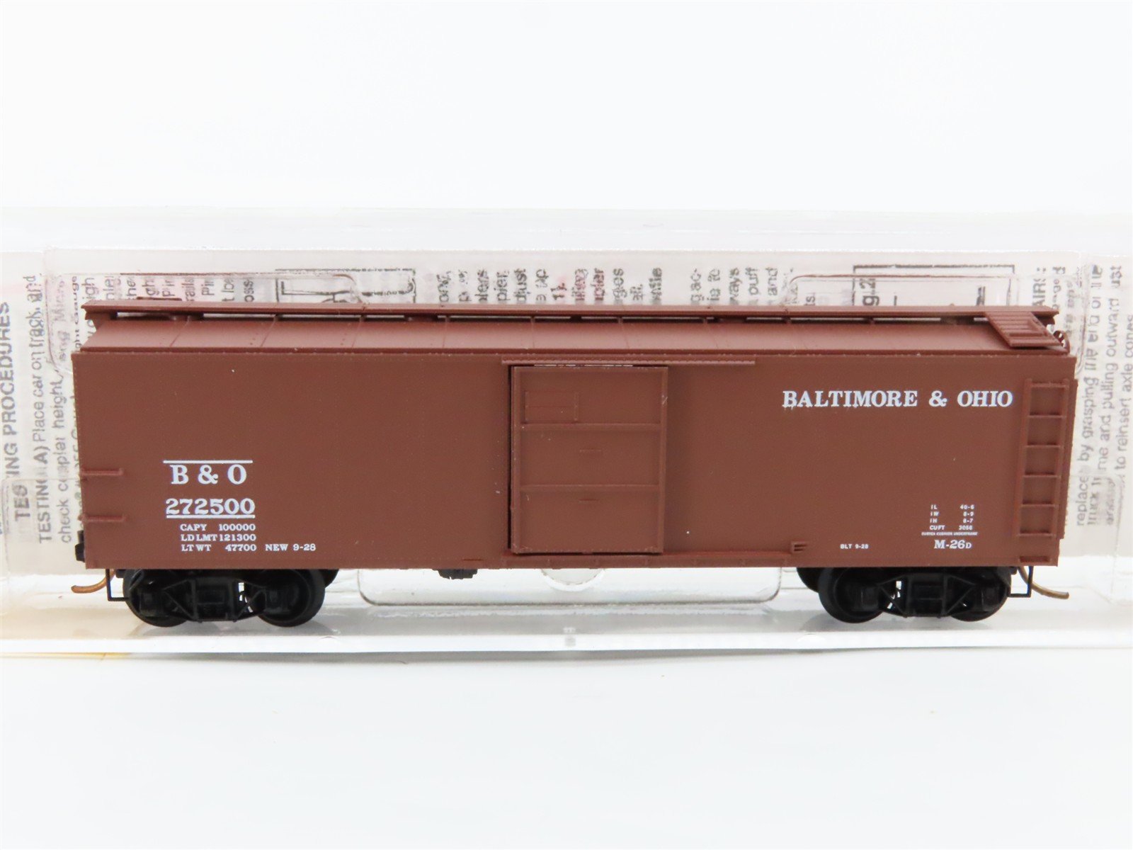 N Scale Micro-Trains 120210 B&O Baltimore & Ohio 40' Box Car 272500 RTR