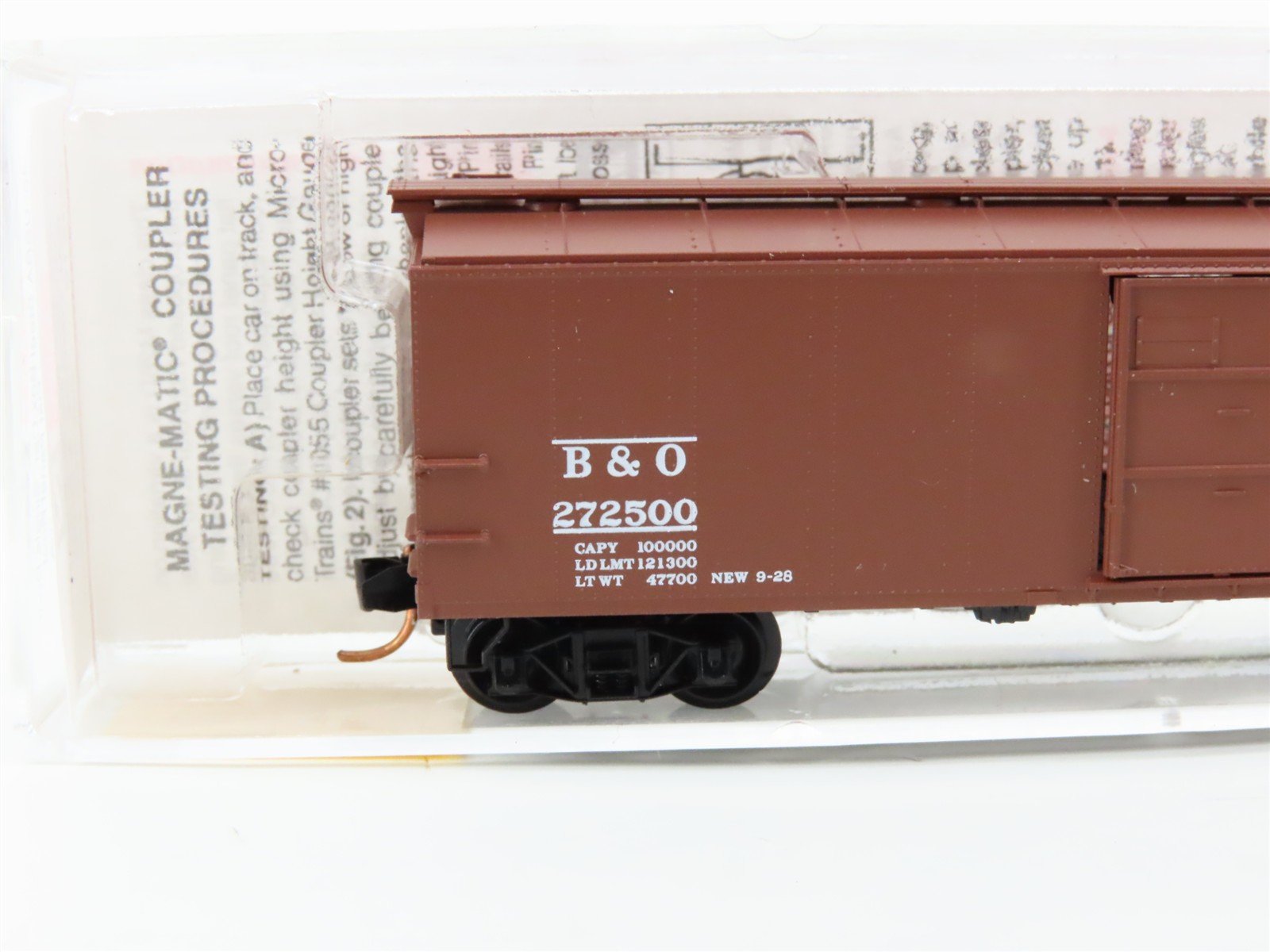 N Scale Micro-Trains 120210 B&O Baltimore & Ohio 40' Box Car 272500 RTR