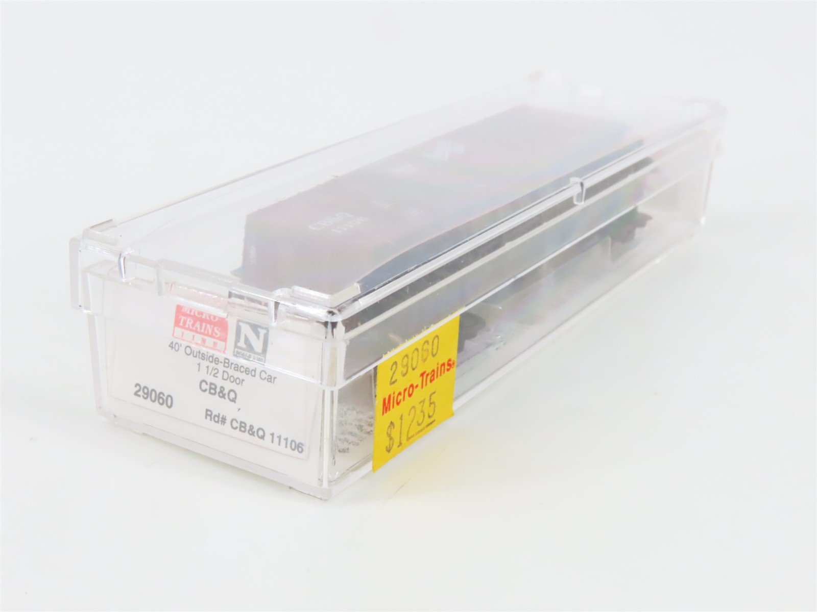 N Scale Micro-Trains 29060 CB&Q Chicago, Burlington & Quincy 40' Box Car RTR