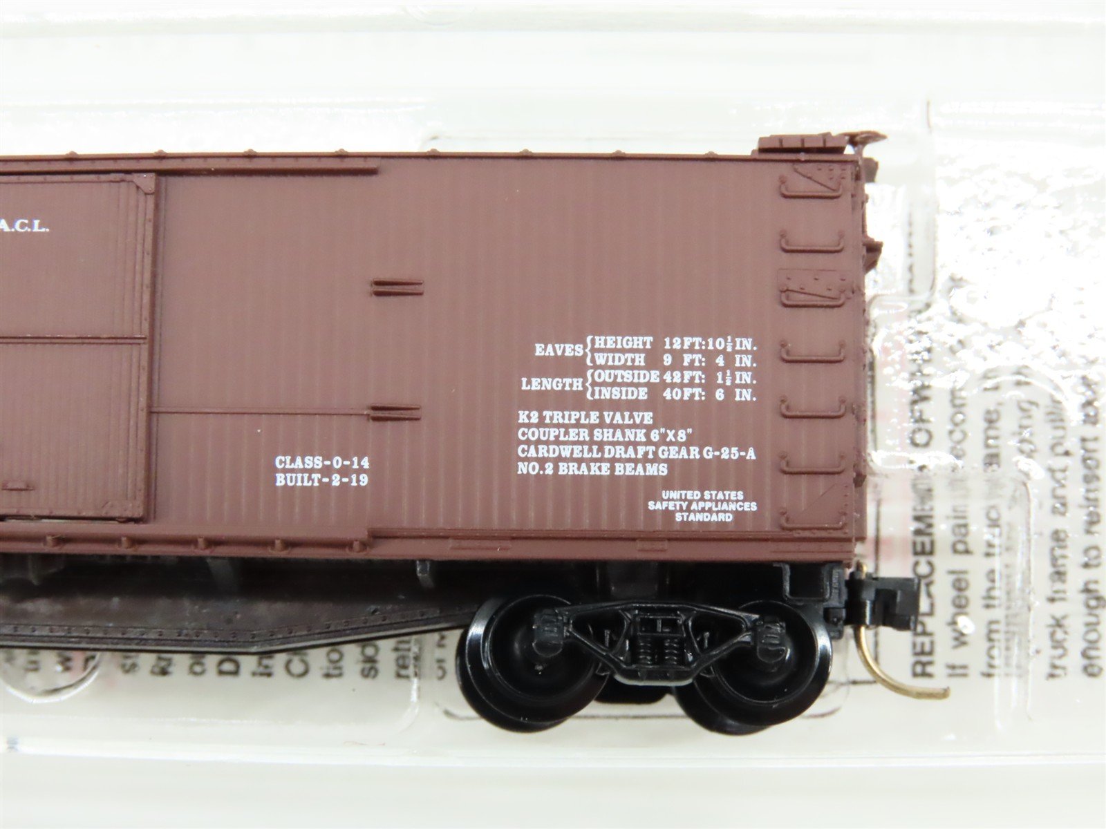 N Scale Micro-Trains 39080 ACL Atlantic Coast Line 40' Box Car 46683 RTR