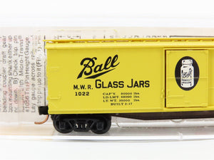 N Scale Micro-Trains 42030 MWR Muncie & Western 40' Box Car 1022 RTR