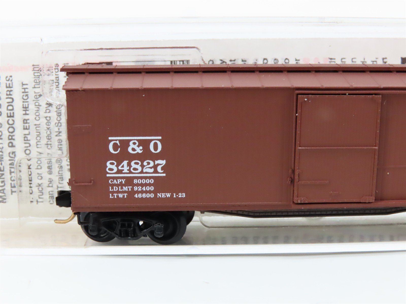N Scale Micro-Trains 39170 C&O Chesapeake & Ohio 40' Box Car 84827 RTR