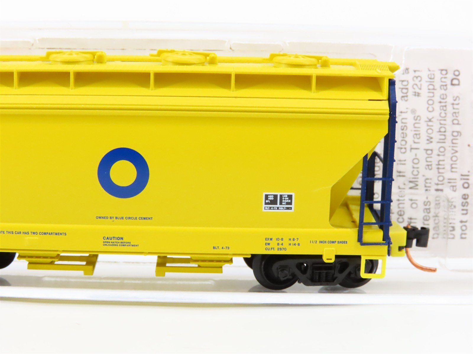N Scale Micro-Trains 92140 BCAX Blue Circle Cement 2-Bay Covered Hopper 5 RTR