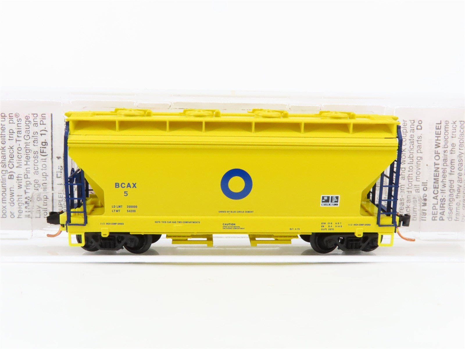 N Scale Micro-Trains 92140 BCAX Blue Circle Cement 2-Bay Covered Hopper 5 RTR