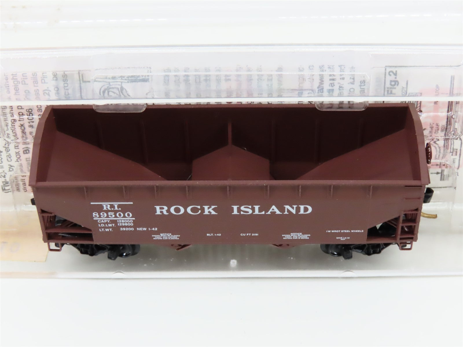 N Scale Micro-Trains 90010 RI Rock Island 33' 2-Bay Hopper 89500 RTR