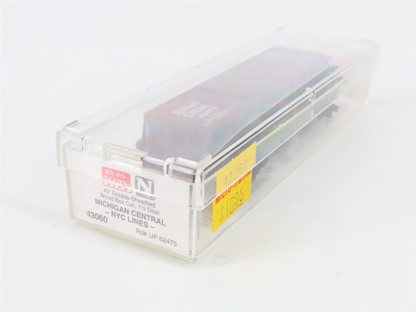 N Scale Micro-Trains 43060 MC Michigan Central 40' Box Car 62475 RTR