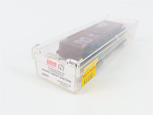 N Scale Micro-Trains 22070 PGE Pacific Great Eastern 40' Box Car 4942 RTR