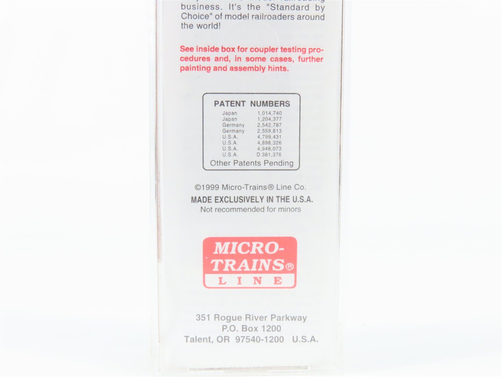 N Scale Micro-Trains 21120 CN Canadian National 40' Plug Door Box Car 290159 RTR