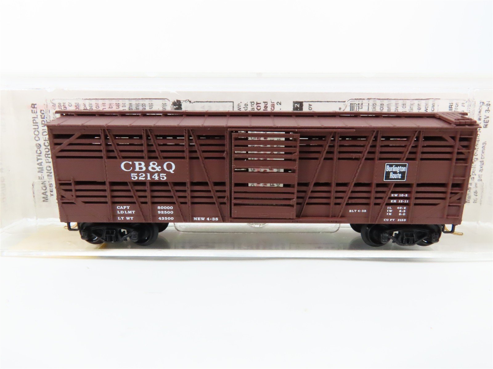 N Scale Micro-Trains 35130 Chicago, Burlington & Quincy 40' Stock/Cattle Car RTR