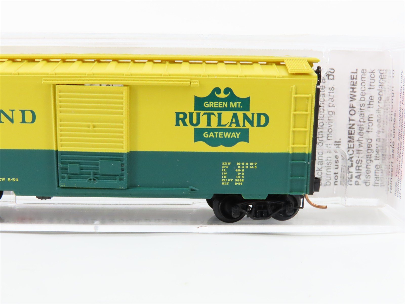 N Scale Micro-Trains 20146 RUT Rutland 40' Box Car 100 RTR