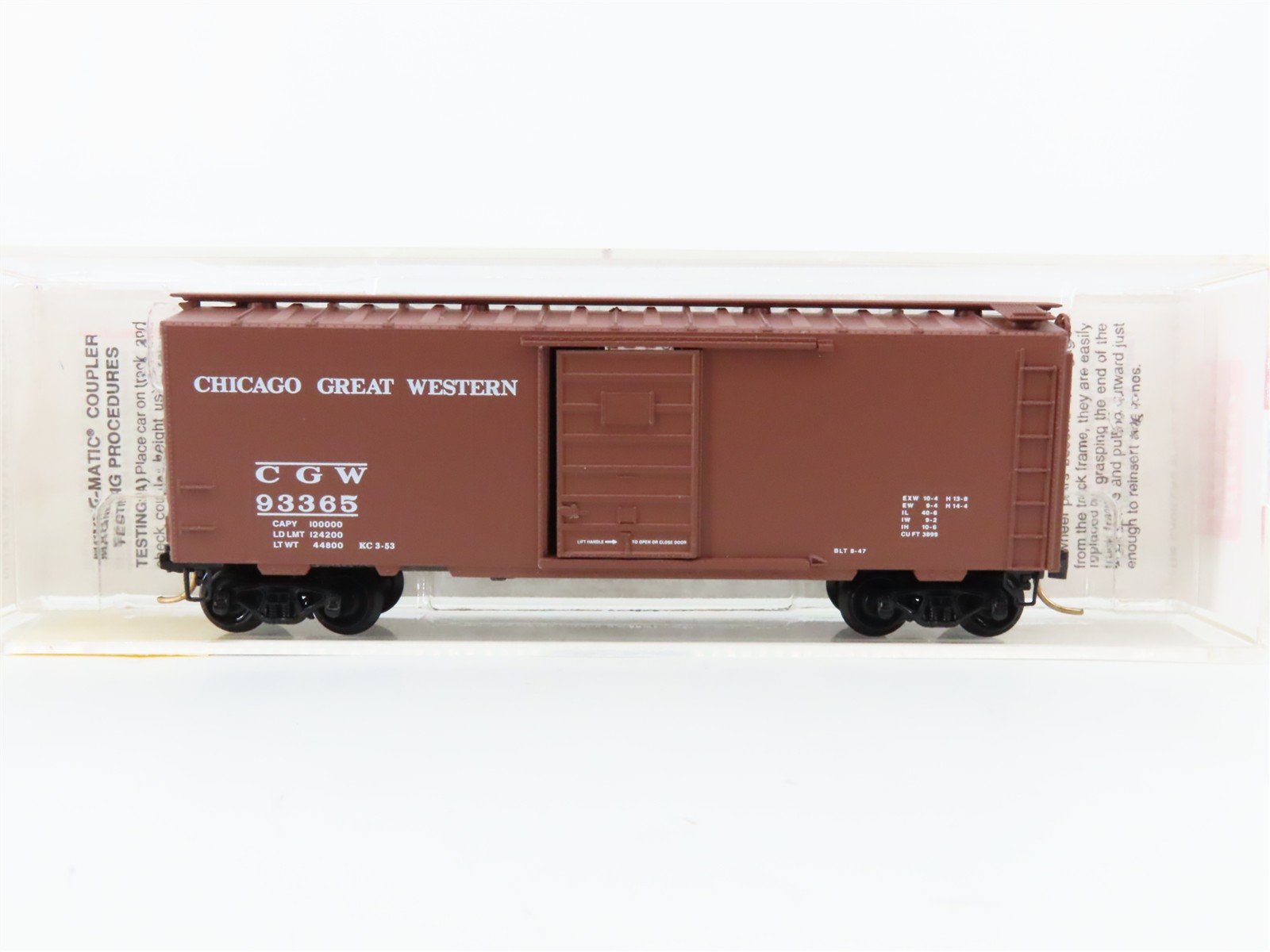 N Scale Micro-Trains 20466 CGW Chicago Great Western 40' Box Car 93365 RTR