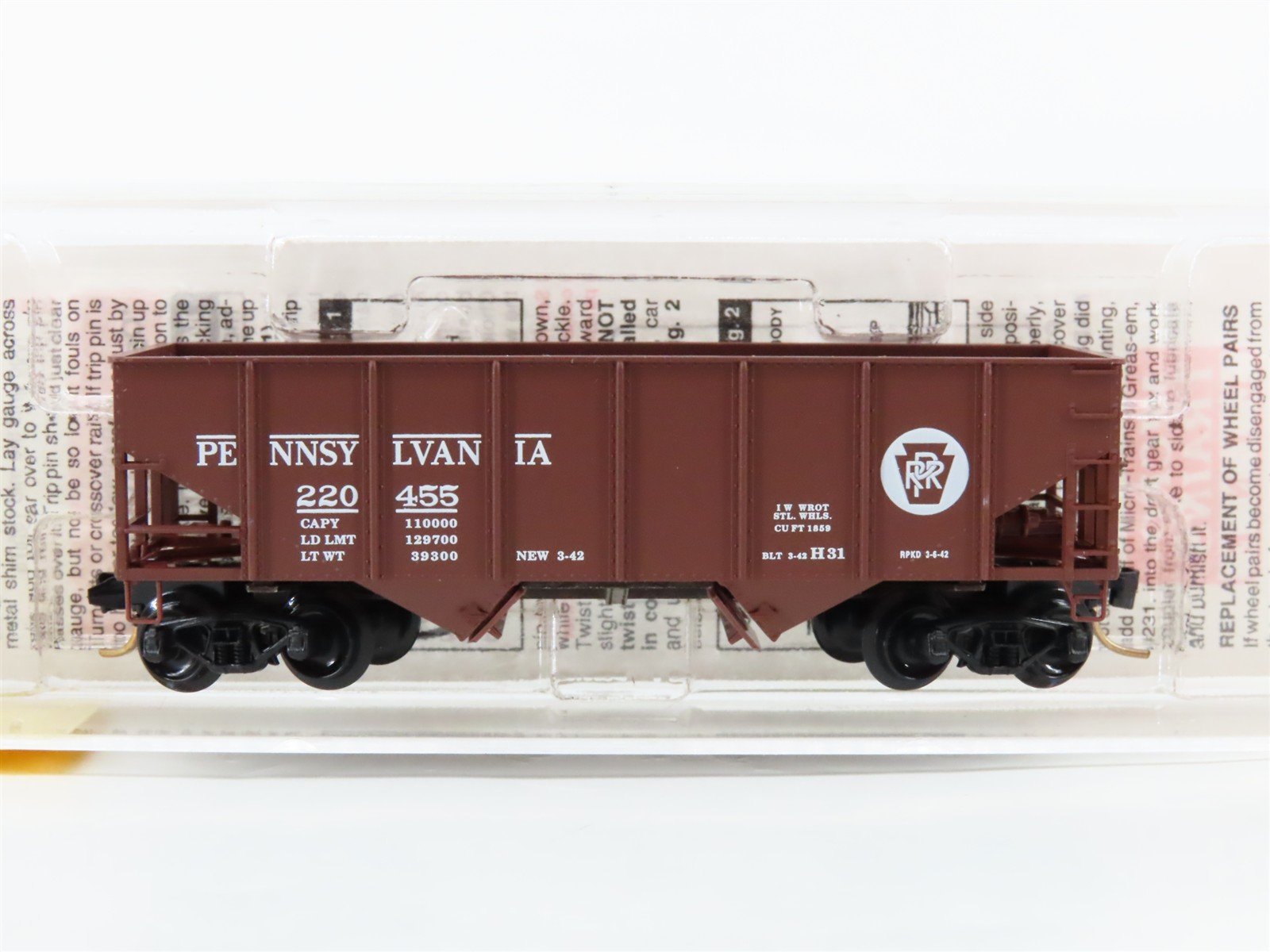 N Scale Micro-Trains 56060 PRR Pennsylvania 33' 2-Bay Hopper 220455 RTR