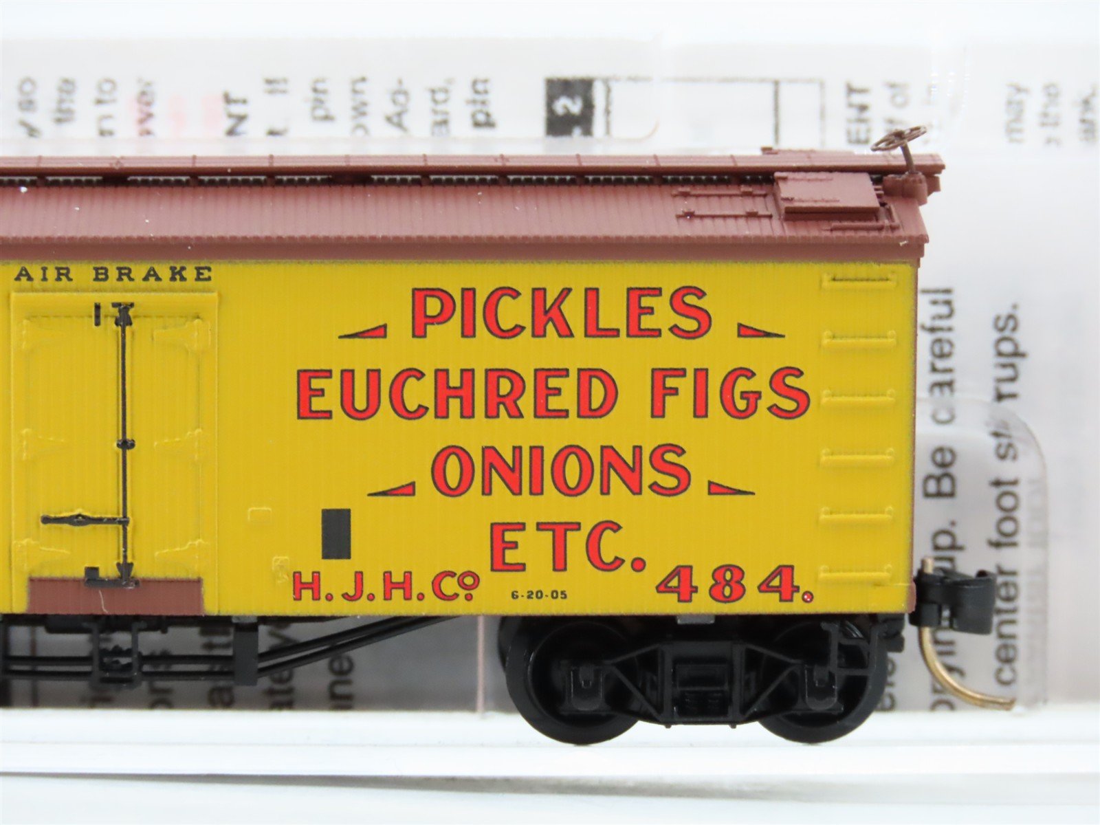 N Scale Micro-Trains 58050 HJH Heinz 36' Reefer 484 RTR
