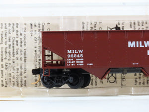 N Scale Micro-Trains 55160 MILW Milwaukee Road 33' 2-Bay Hopper 96245 RTR