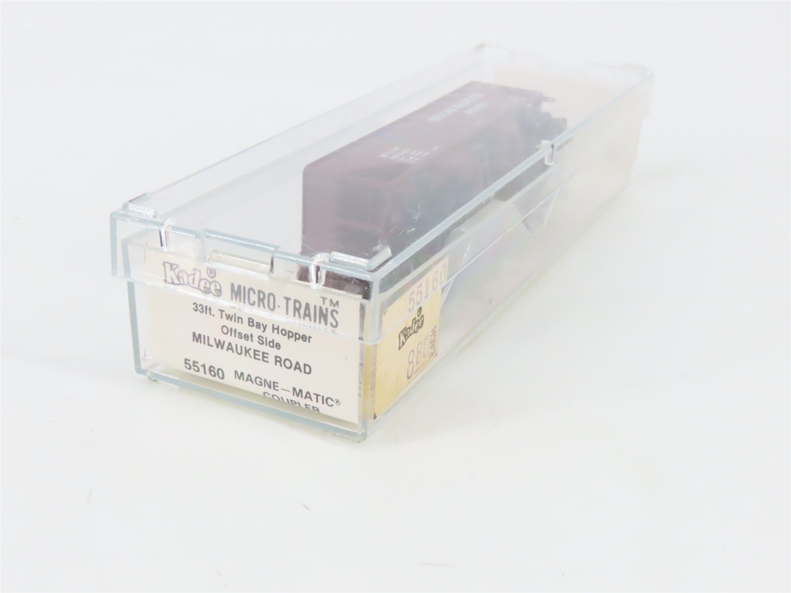 N Scale Micro-Trains 55160 MILW Milwaukee Road 33' 2-Bay Hopper 96245 RTR
