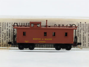 N Scale Micro-Trains 50140 B&M Boston & Maine 34' Wood Sheathed Caboose RTR