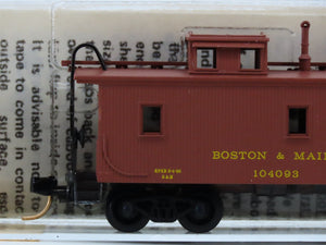 N Scale Micro-Trains 50140 B&M Boston & Maine 34' Wood Sheathed Caboose RTR