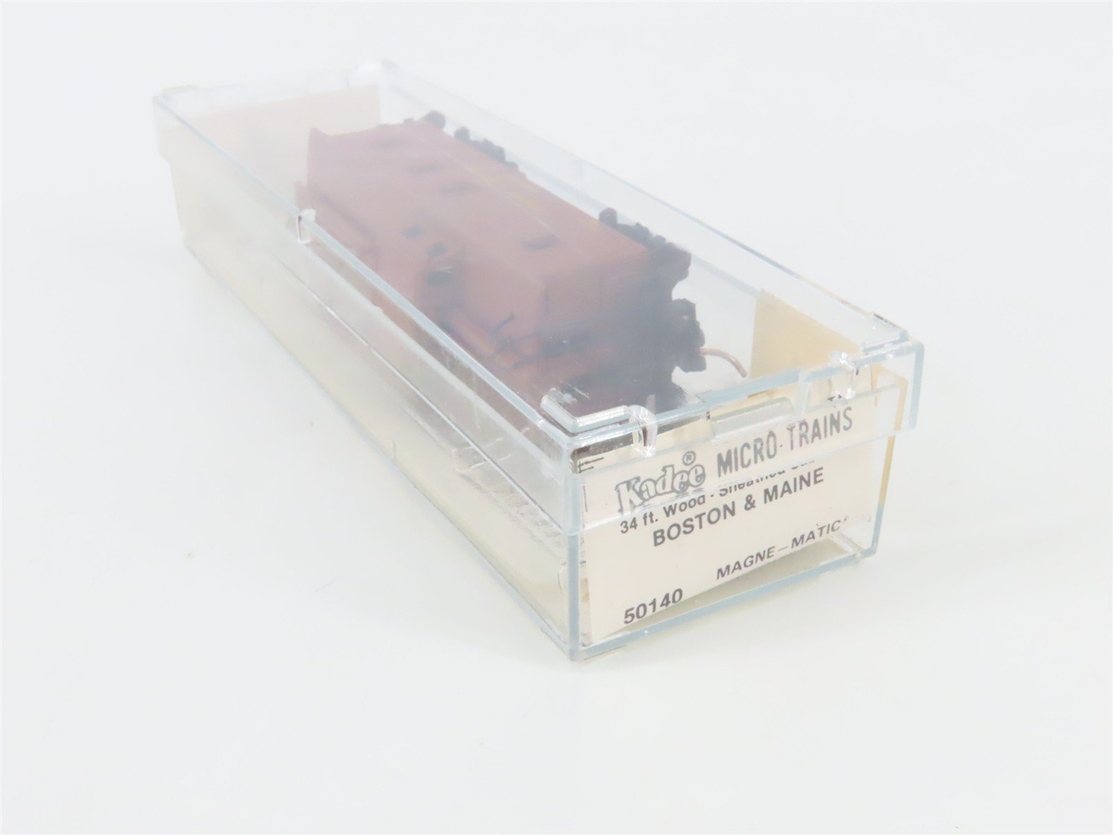 N Scale Micro-Trains 50140 B&M Boston & Maine 34' Wood Sheathed Caboose RTR