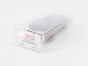 N Scale Micro-Trains 22040 NP Northern Pacific 40' Box Car 8719 RTR