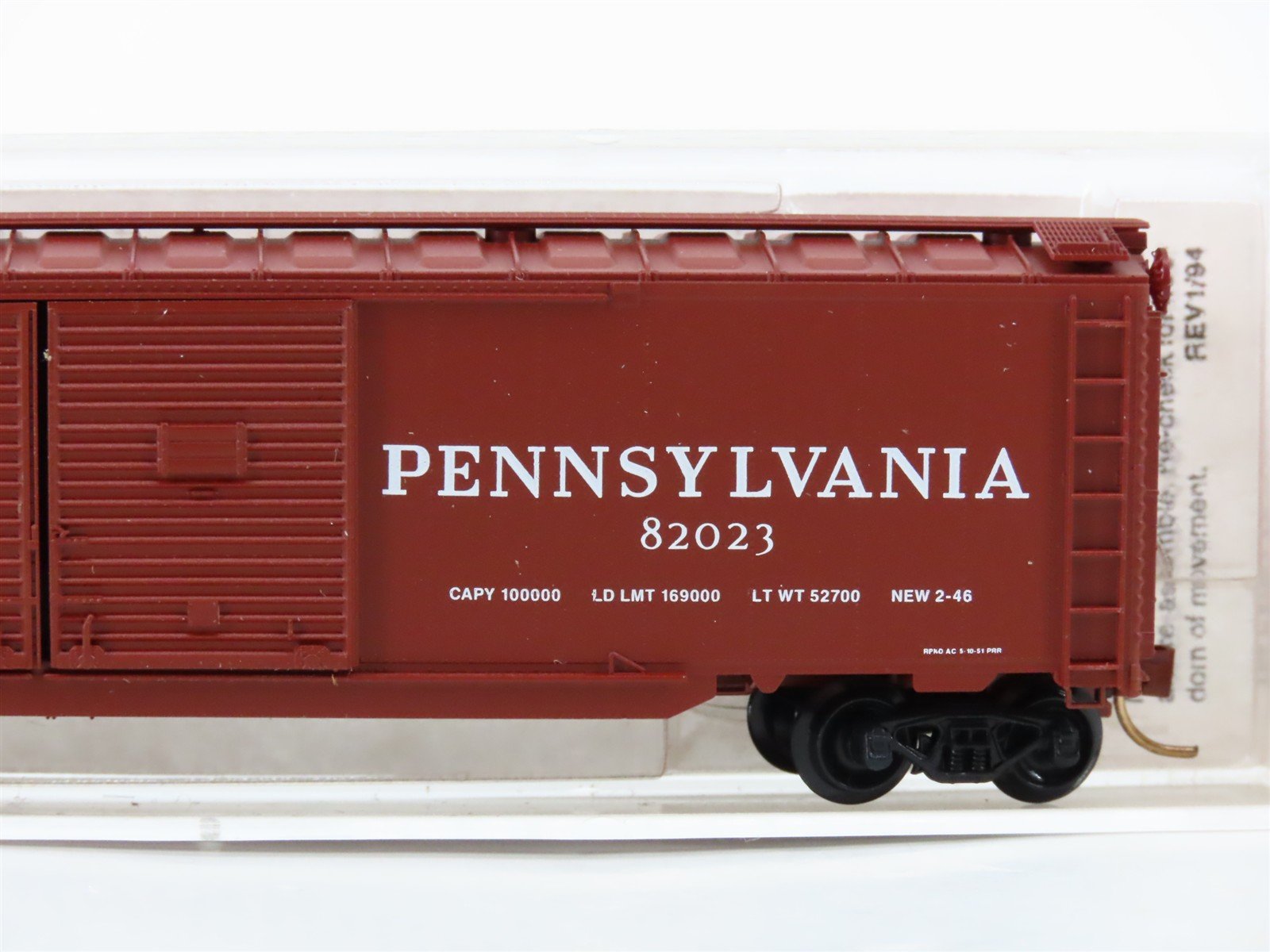 N Scale Micro-Trains 78010 PRR Pennsylvania 50' Box Car 82023 RTR