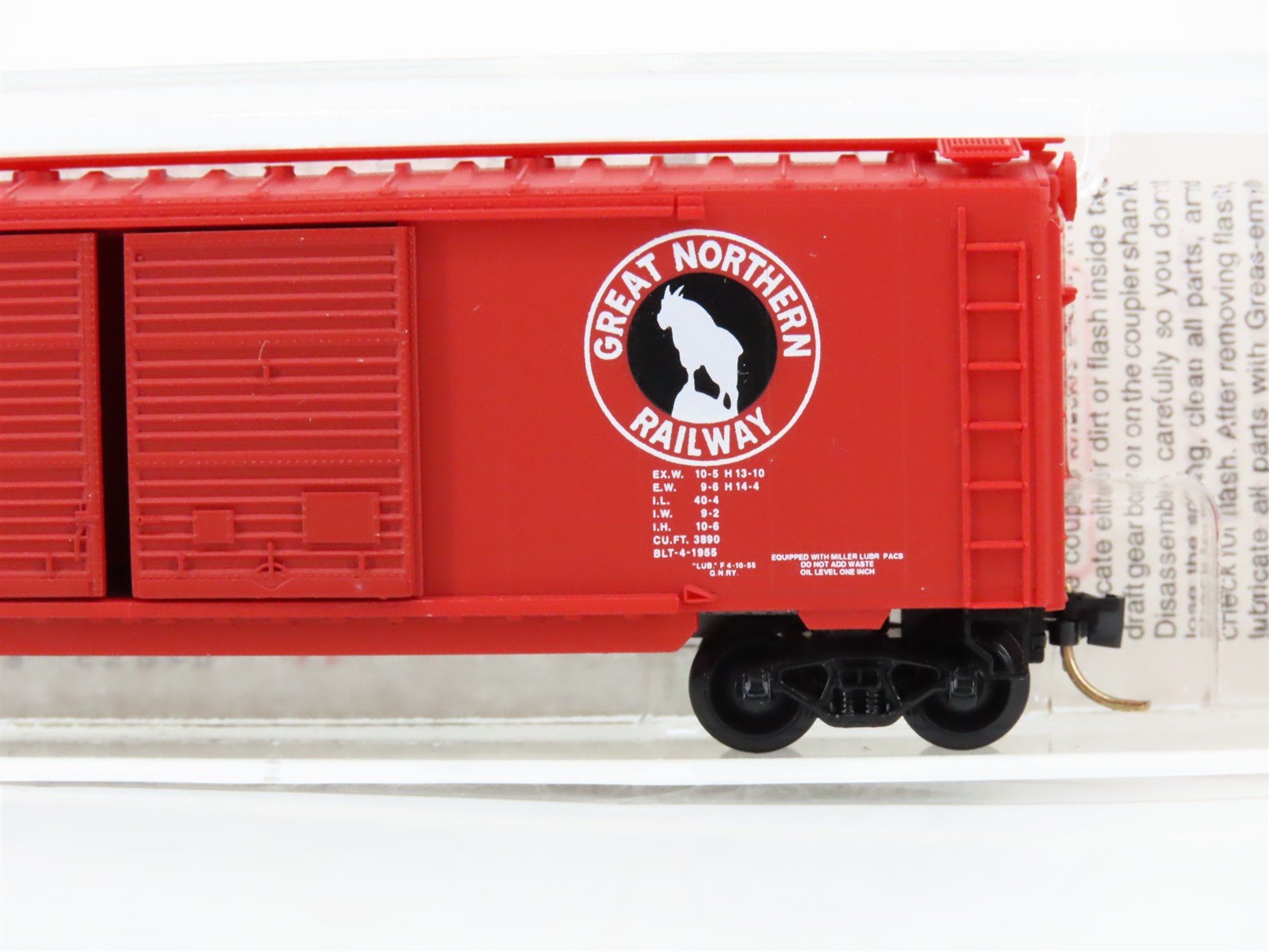 N Scale Micro-Trains 23060 GN Great Northern 40' Box Car 3270 RTR