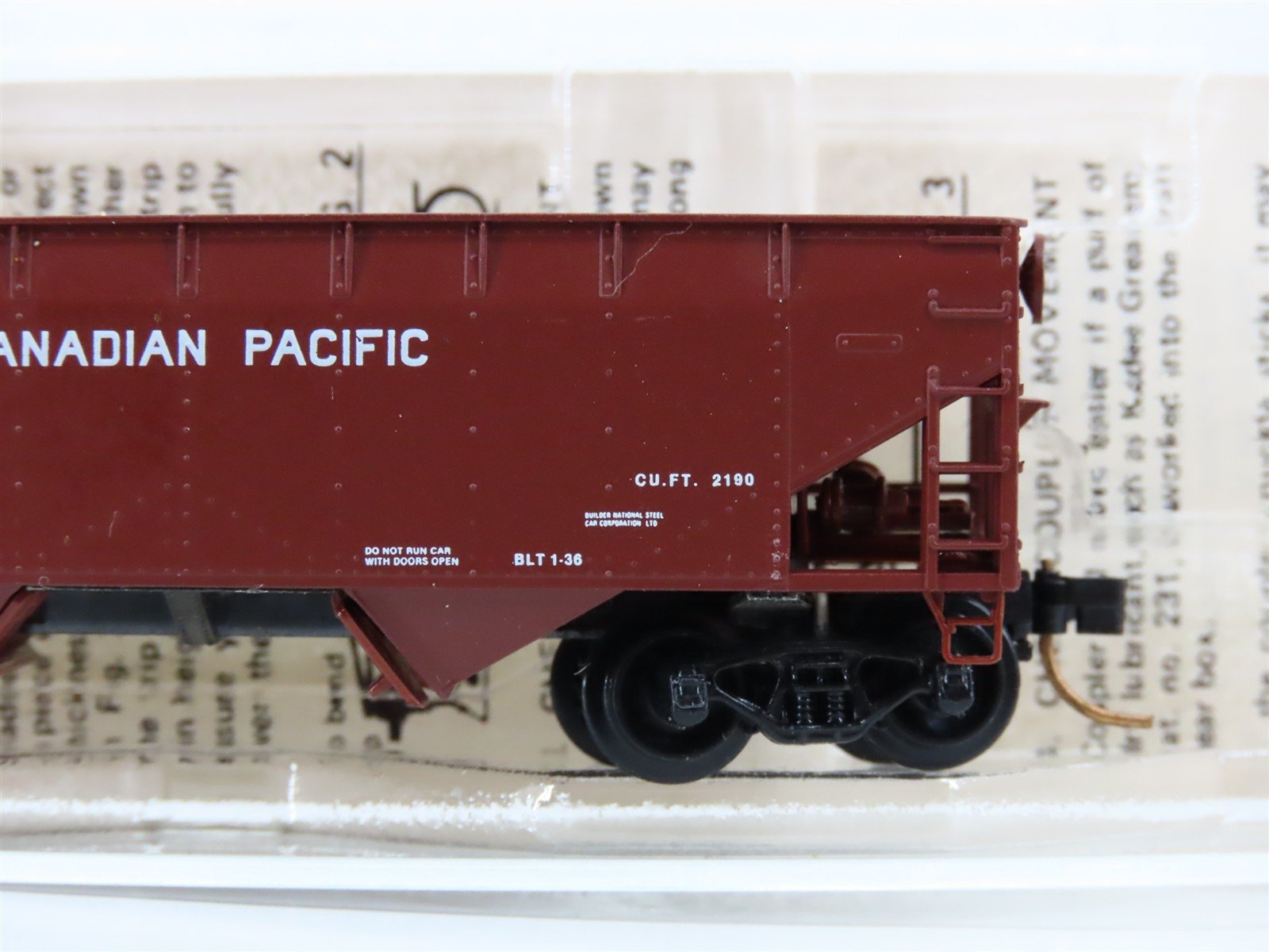 N Scale Micro-Trains 55150 CP Canadian Pacific 33' 2-Bay Hopper 354032 RTR