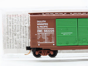 N Scale Micro-Trains 23260 DWC Duluth, Winnipeg & Pacific 40' Box Car 582225 RTR