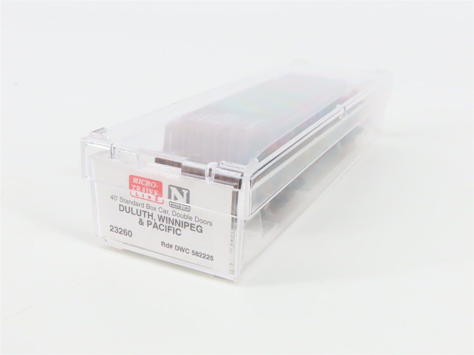 N Scale Micro-Trains 23260 DWC Duluth, Winnipeg & Pacific 40' Box Car 582225 RTR