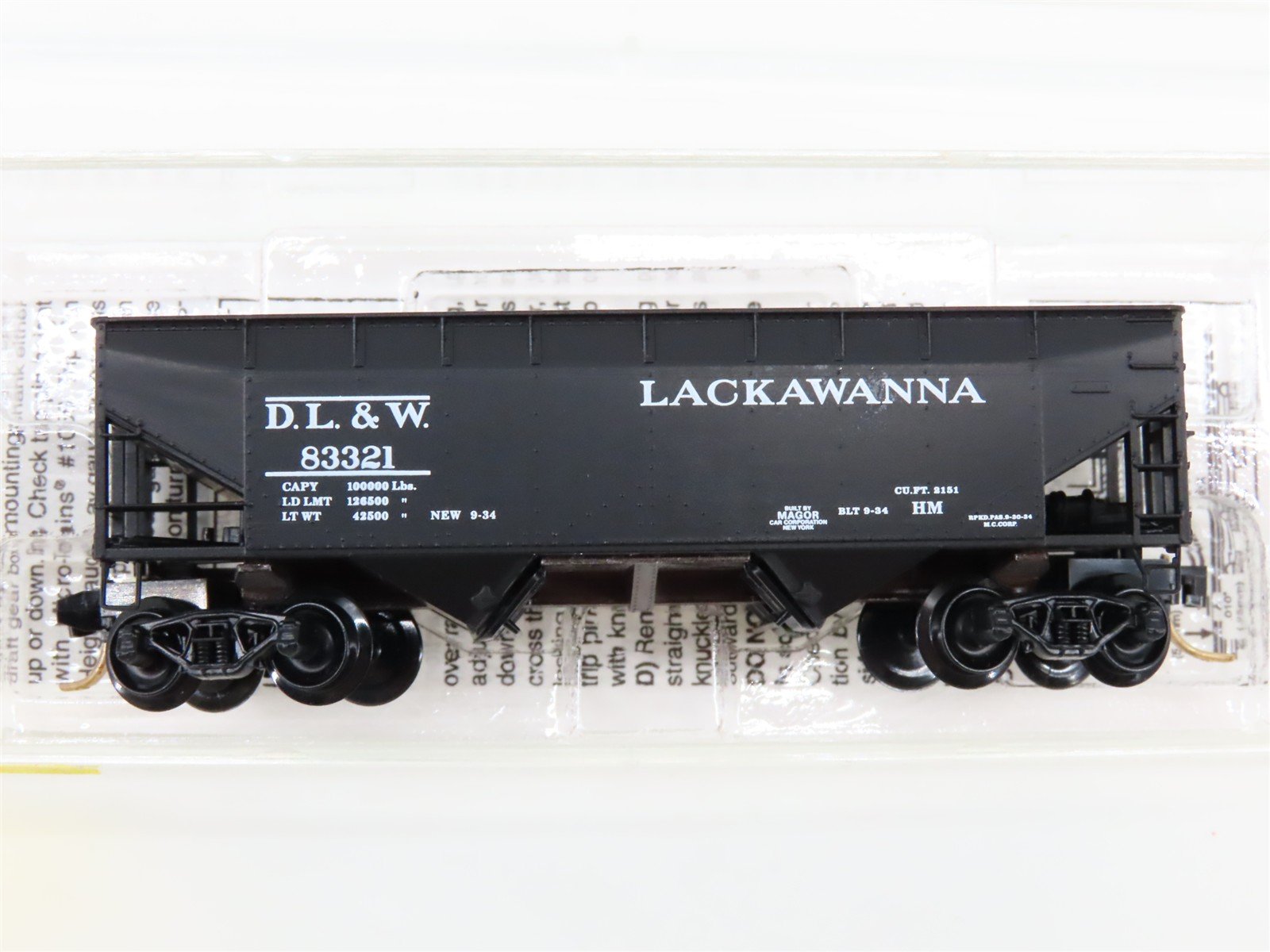 N Scale Micro-Trains 55130 Delaware, Lackawanna & Western 33' 2-Bay Hopper RTR