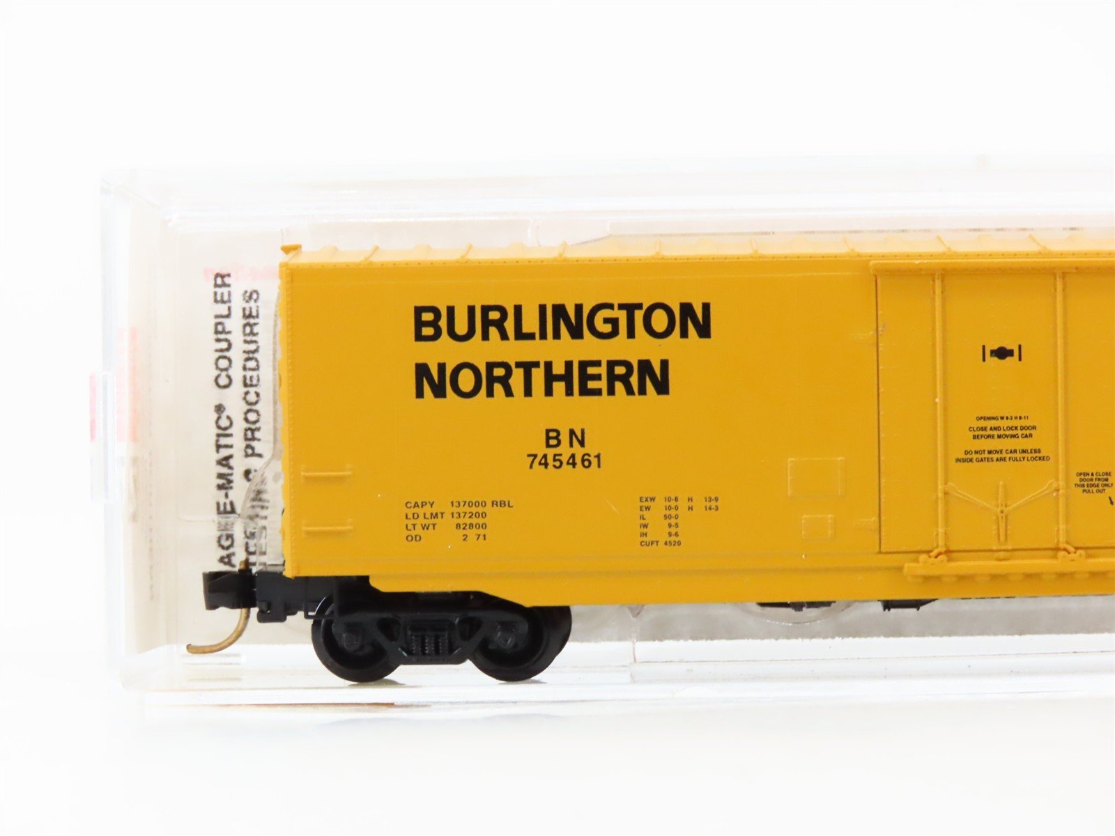 N Scale Micro-Trains 38160 BN Burlington Northern 50' Box Car 745461 RTR