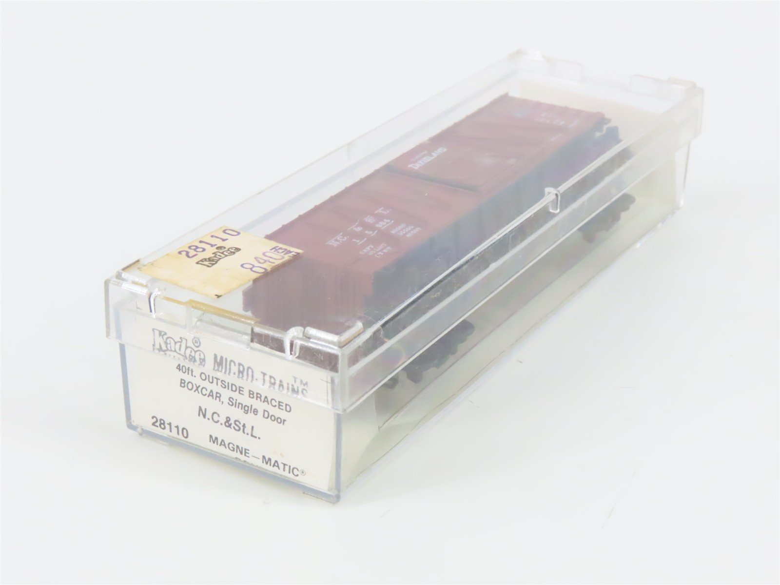 N Scale Micro-Trains 28110 Nashville, Chattanooga & St. Louis 40' Box Car RTR