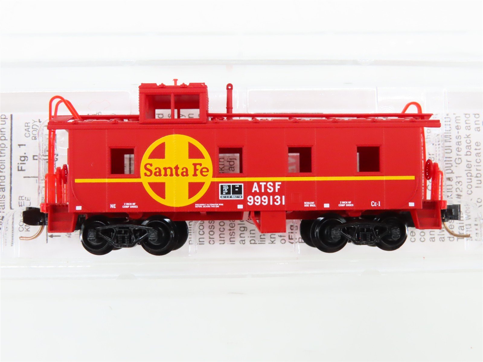 N Scale Micro-Trains 100030 ATSF Santa Fe 36' Offset Cupola Caboose 999131 RTR