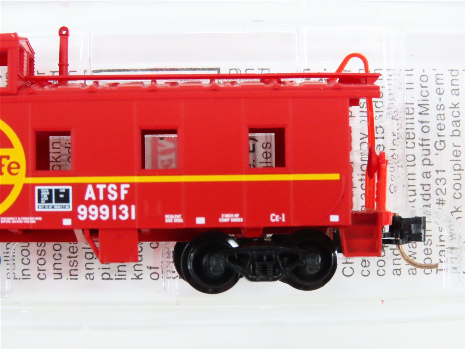 N Scale Micro-Trains 100030 ATSF Santa Fe 36' Offset Cupola Caboose 999131 RTR