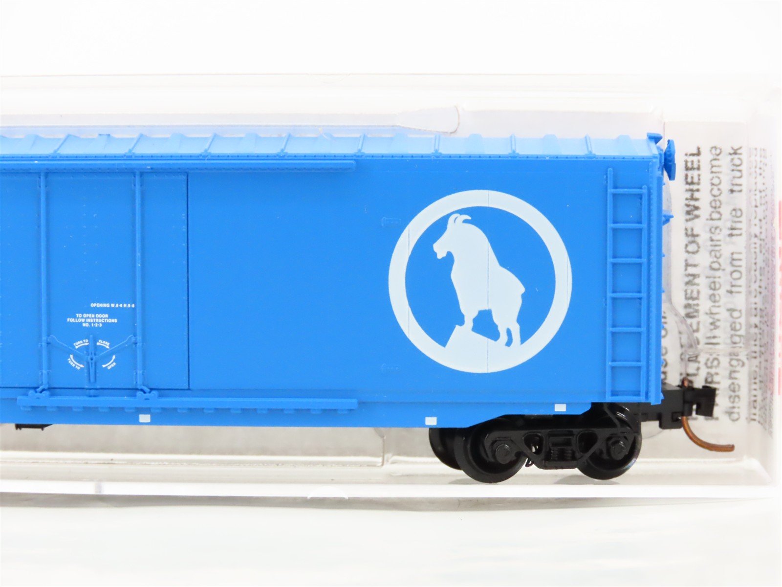 N Scale Micro-Trains 38270 GN Great Northern 50' Box Car 36857 RTR