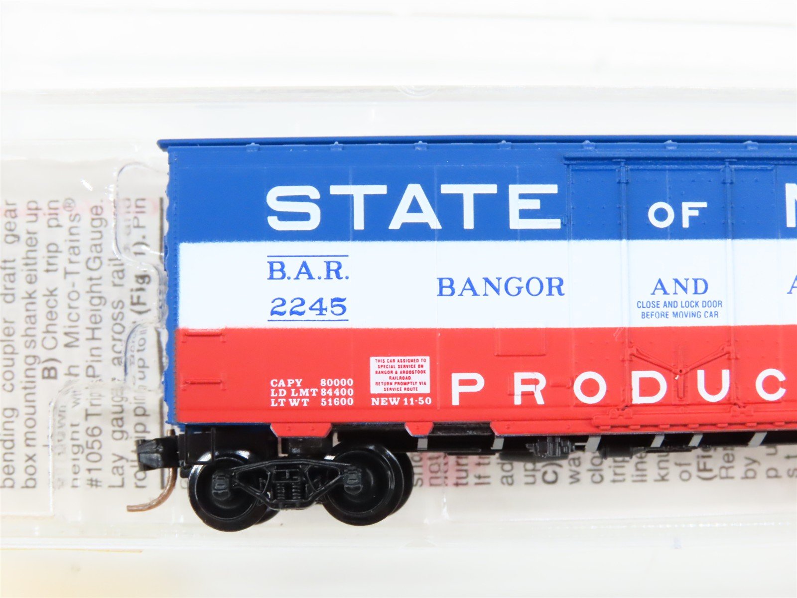 N Scale Micro-Trains 21020 BAR Bangor & Aroostook 40' Plug Door Box Car 2245 RTR